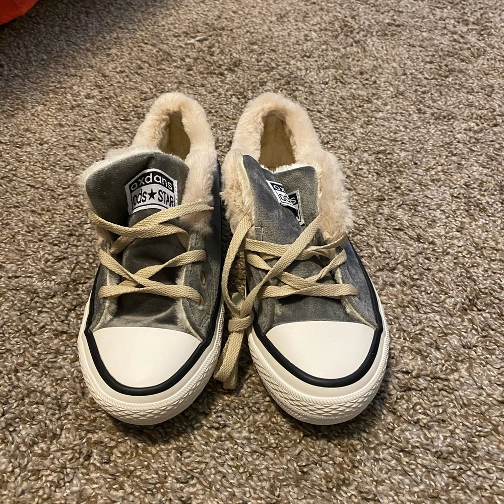 Fur lined off brand converse sneakers